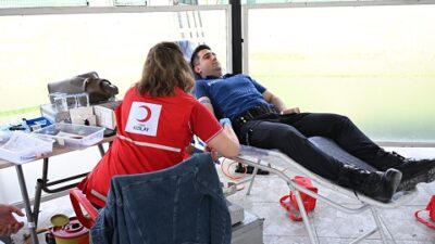 Erzincan İl Emniyet Müdürlüğü personeli, Türk Kızılayı tarafından yürütülen kan