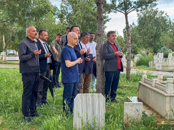 Küçük yaşta hayatını kaybeden Erzincan Organize Sanayi Bölge Müdürü Ömer