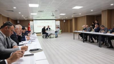 Erzincan Valisi Hamza Aydoğdu, “Halk Günü Buluşmaları” kapsamında vatandaşlarla bir