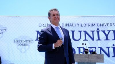 CHP Erzincan Milletvekili Mustafa Sarıgül, Erzincan Binali Yıldırım Üniversitesi mezuniyet
