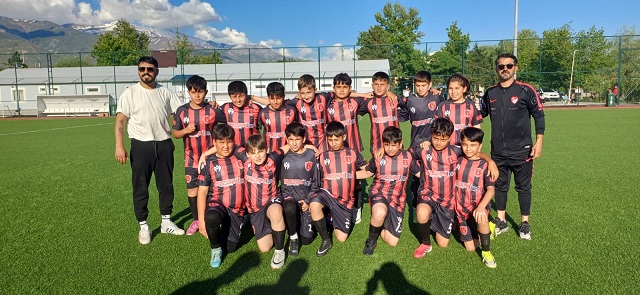 Erzincan’da geleceğin futbolcularını yetiştiren altyapı organizasyonlarından biri olan U13 Futbol