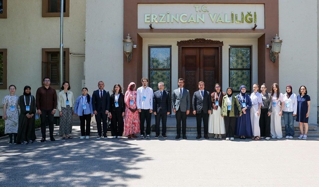 Yunus Emre Enstitüsü ile Erzincan Binali Yıldırım Üniversitesi iş birliğinde