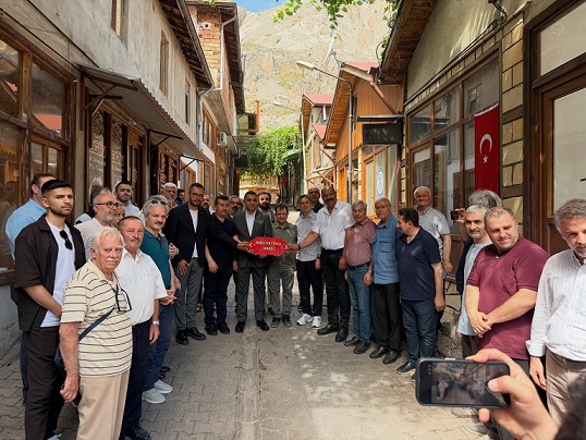 Erzincan'ın Kemaliye ilçesinde, Türk düşünce hayatının önemli isimlerinden Nurettin Topçu'nun