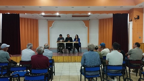 Erzincan’ın Tercan ilçesine bağlı Mercan Beldesi’nde patates üreticileriyle bir araya