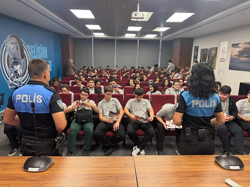 Erzincan İl Emniyet Müdürlüğü Toplum Destekli Polislik Şube Müdürlüğü personeli