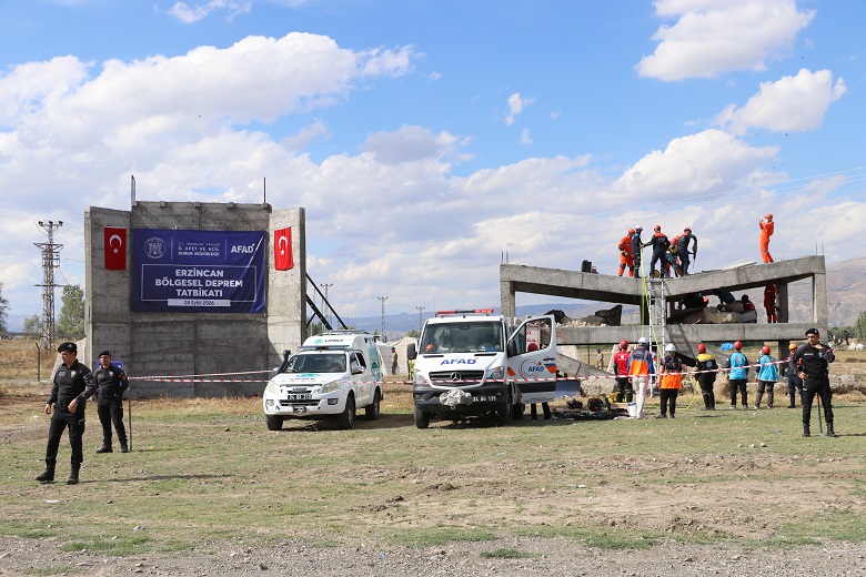 Erzincan merkez Çağlayan yolu AFAD Lojistik Deposu yanında bulunan Eğitim