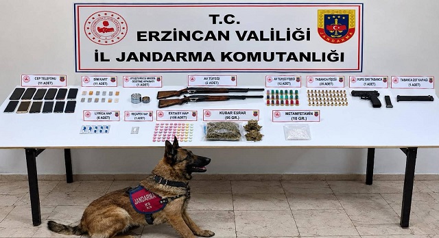 Erzincan İl Jandarma Komutanlığı ekiplerince, uyuşturucu madde sokak satıcıları ve