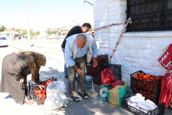 Erzincan’da Pazar esnafı, fiyat konusunda zor durumlara düşüyordu. Ancak yaz