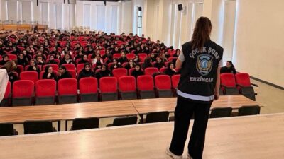 Erzincan İl Emniyet Müdürlüğü ekipleri, öğrencilerin güvenli ve bilinçli bir